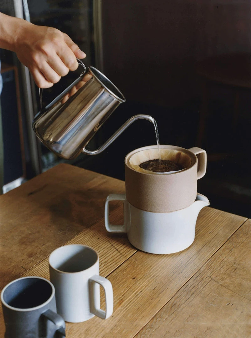 Hasami Porcelain Large Mug - Grey Home Living 4 Hasami Porcelain Large Mug - Grey Home Living