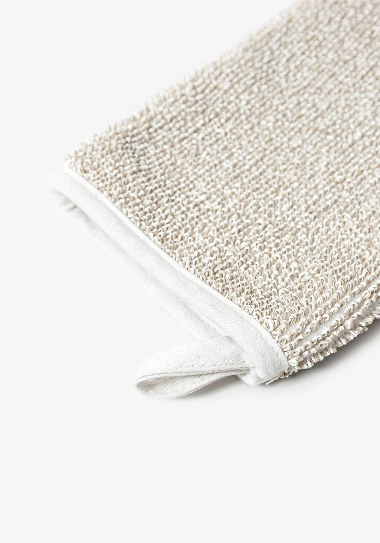 Morihata Sasawashi Deep Exfoliating Body Scrub Mitt 4 Morihata Sasawashi Deep Exfoliating Body Scrub Mitt