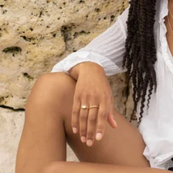 Jessica McCormack On The Rocks Ring - 0.79ct Baguette Cut Diamond East-West Ring Fashion Jewellery