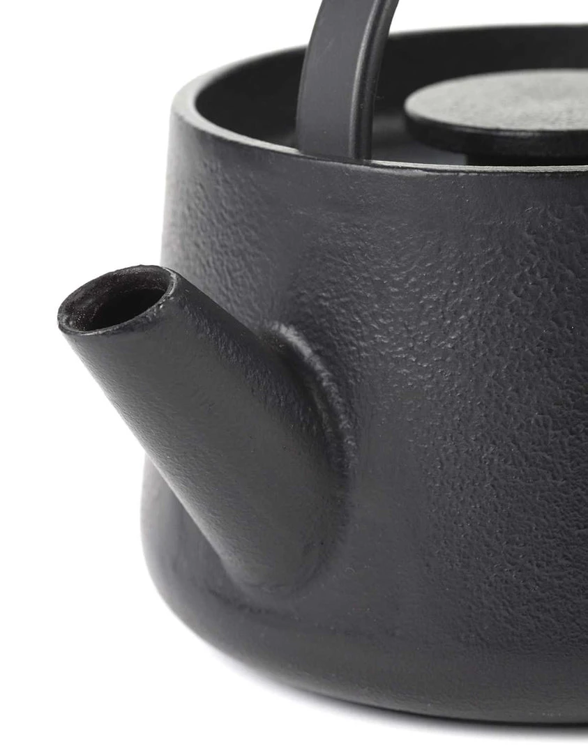 Serax Home Living Inku Cast Iron Teapot 6 Serax Home Living Inku Cast Iron Teapot