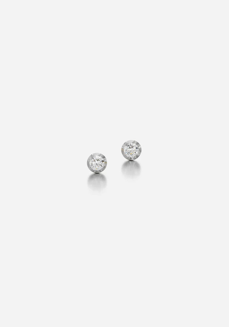 Jessica McCormack Signature Studs - Cut-Down Diamond In White Gold 4 Jessica McCormack Signature Studs - Cut-Down Diamond In White Gold
