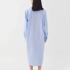 Tekla Fashion Jewellery Poplin Night Shirt - Shirt Blue 8 Tekla Fashion Jewellery Poplin Night Shirt - Shirt Blue