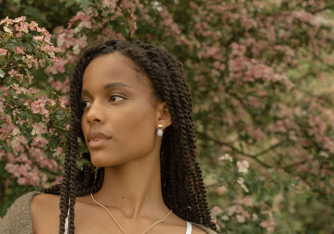 Jessica McCormack On The Rocks Earrings - Baguette Diamond And Chalcedony Drops Fashion Jewellery 5 Jessica McCormack On The Rocks Earrings - Baguette Diamond And Chalcedony Drops Fashion Jewellery