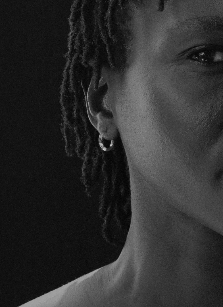 Sophie Buhai Fashion Jewellery Ridge Hoops - Small 4 Sophie Buhai Fashion Jewellery Ridge Hoops - Small